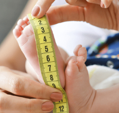 پایش رشد و تکامل کودکان و نوزادان دکتر حسین عباسی